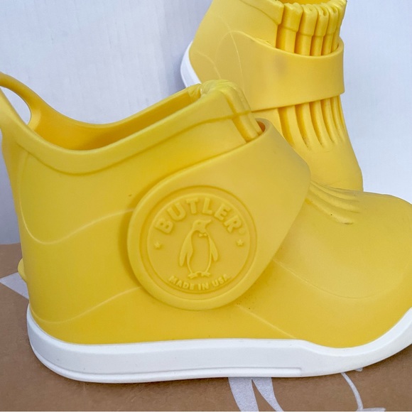 Butler Yellow Rubber Overboots for Rainy Weather - Picture 4 of 7